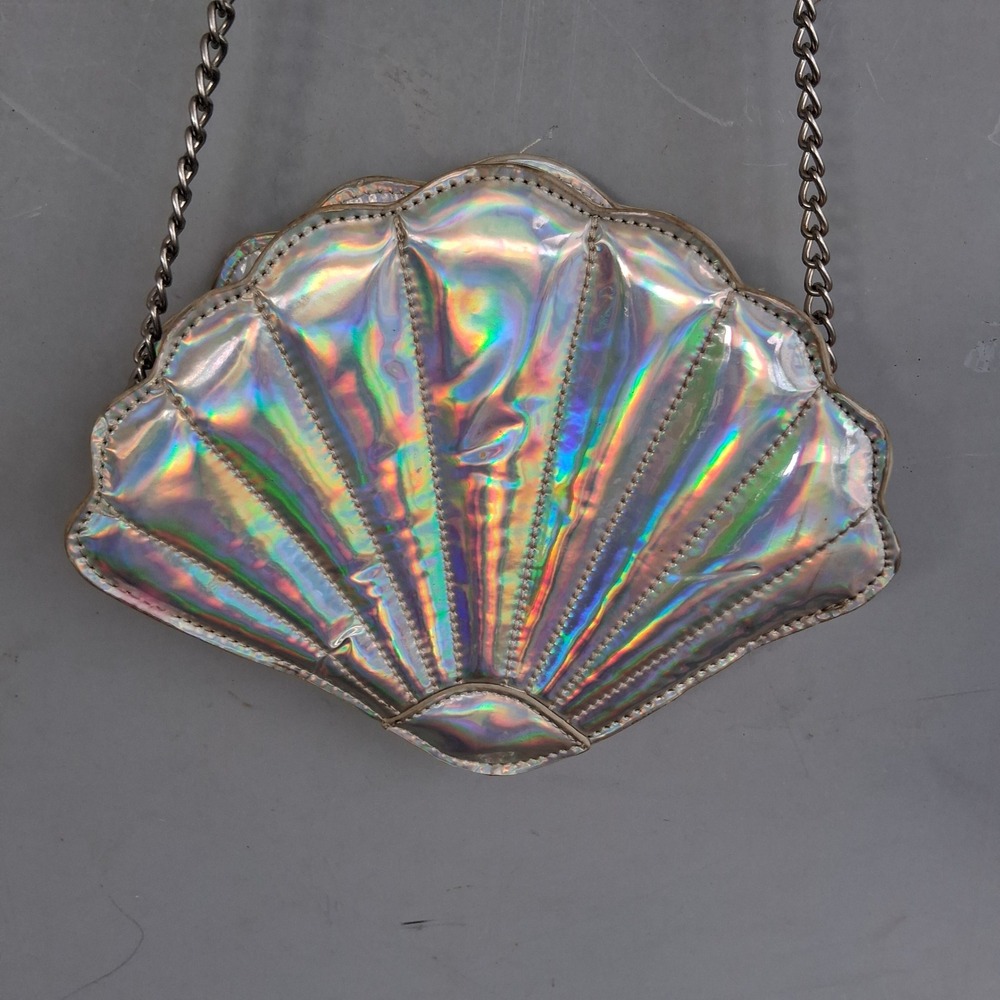 Bioworld Iridescent Holographic Seashell Crossbody Bag Silver Chain Strap Purse - Picture 2 of 4